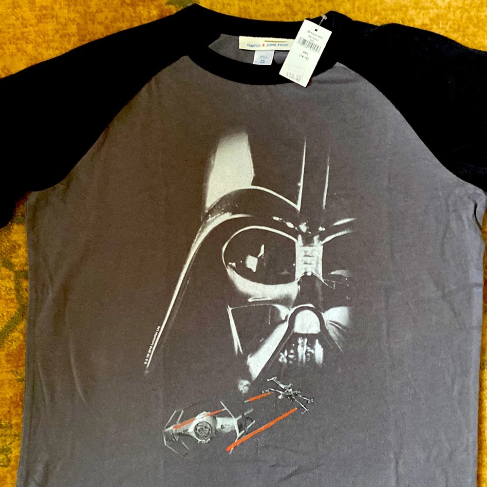 Gap Kids Junk Food brand Star Wars/Darth Vader long sleeve T-shirt - new